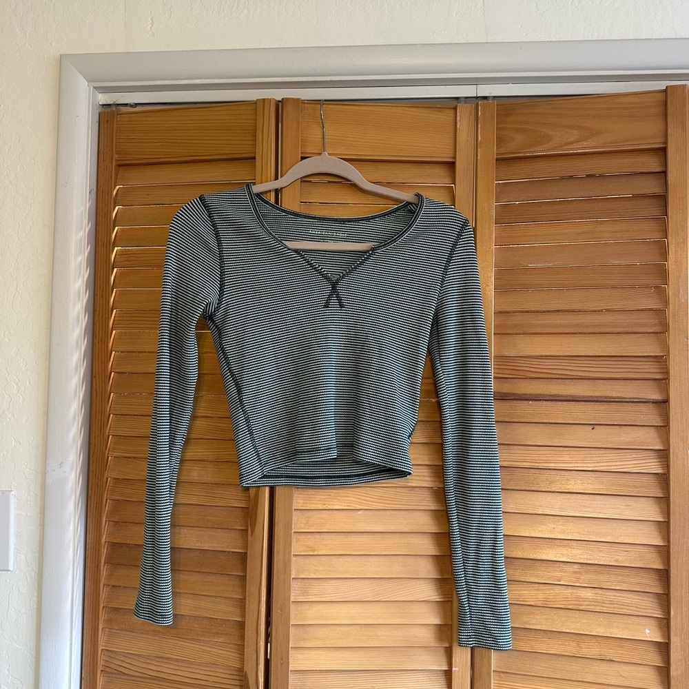 American Eagle long sleeve